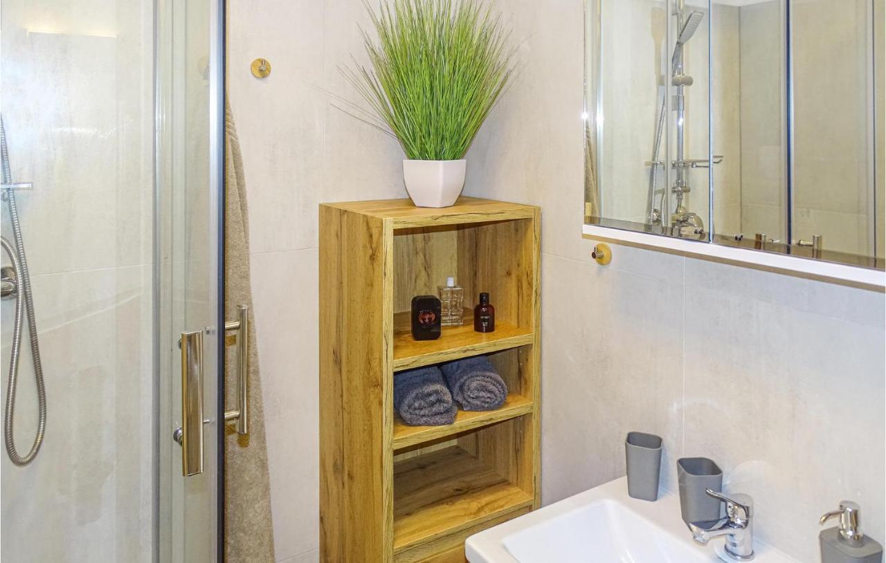 Lovely Apartment In Buesum With Kitchen Dış mekan fotoğraf